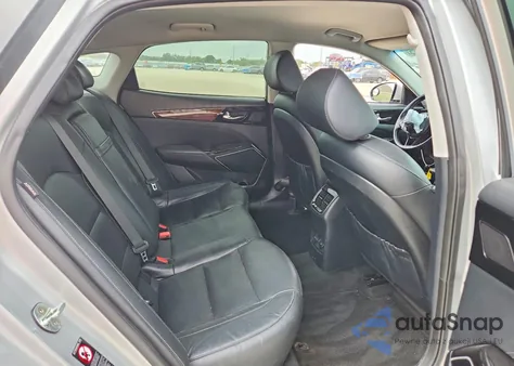 2017 Kia Cadenza Premium z USA, uszkodzony, nr VIN KNALB4J12H5052120